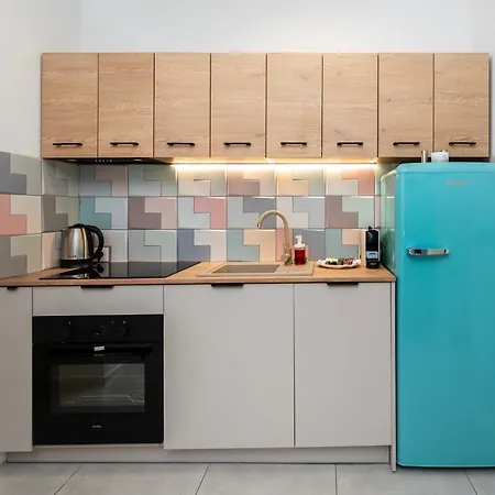 Baluty - Workspace, Parks & Railway Nearby