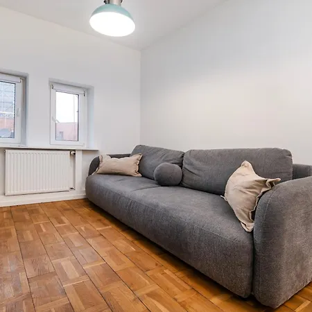 Baluty - Workspace, Parks & Railway Nearby * وودج