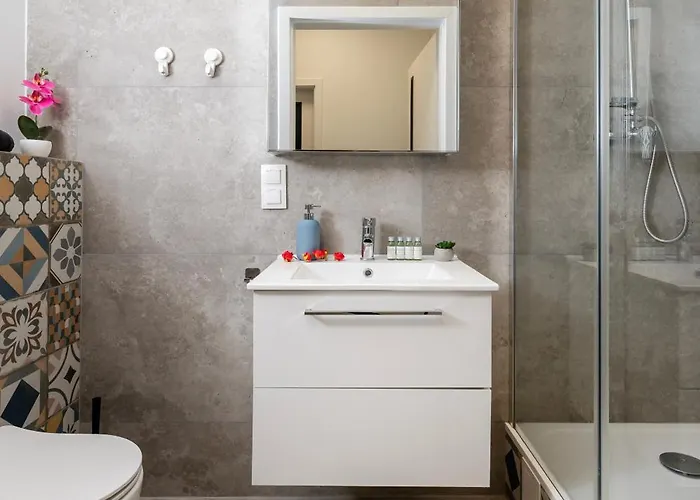 شقة Baluty - Workspace, Parks & Railway Nearby *